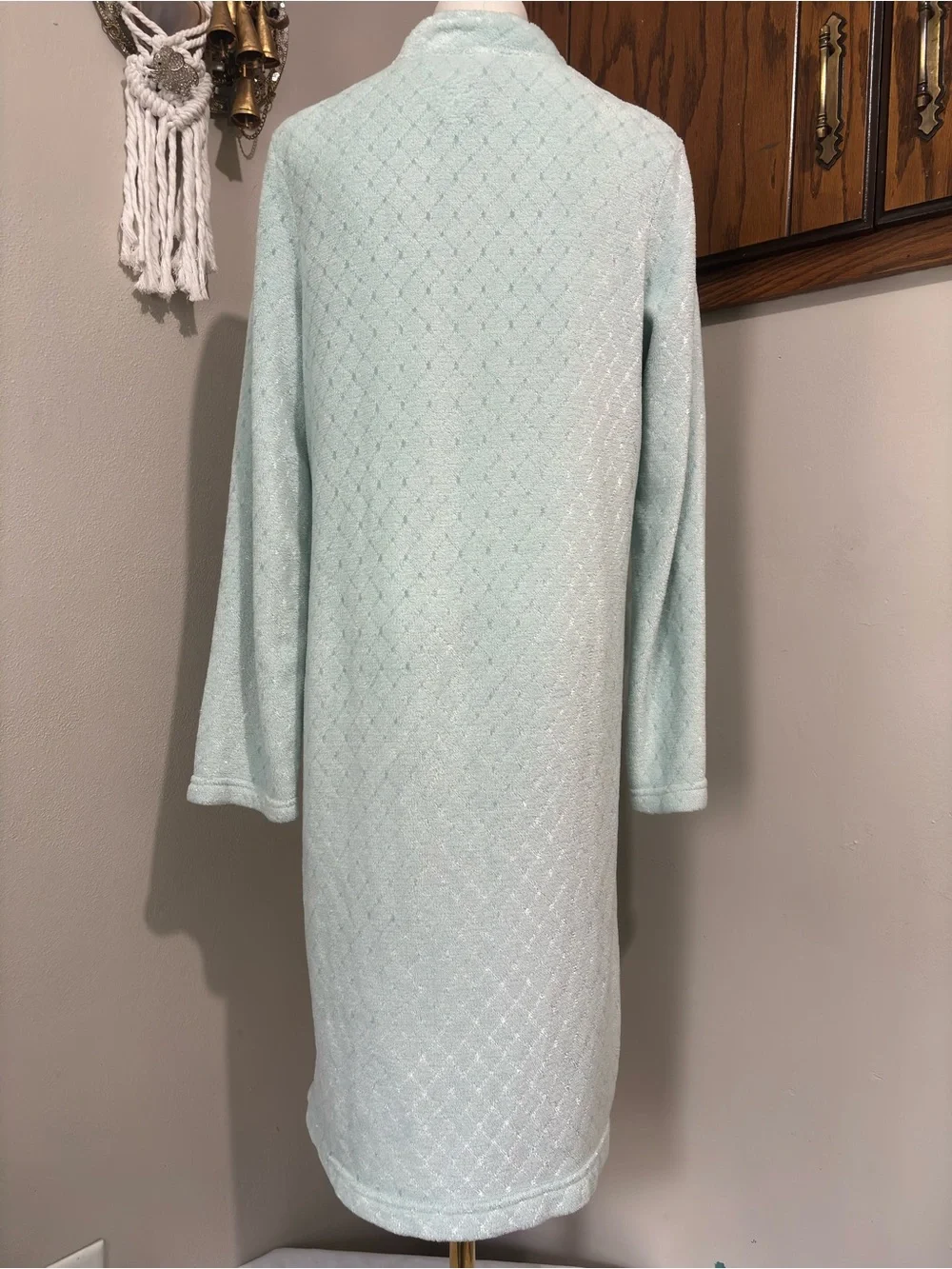 Croft & Barrow Vintage Granny Cottage Fuzzy Plush Robe Size Medium Blue Teal - Picture 4 of 9